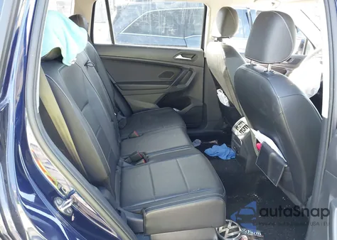 2021 Volkswagen Tiguan 2.0T Se/2.0T Se R-Line Black/2.0T Sel z USA, uszkodzony, nr VIN 3VV2B7AX2MM058901